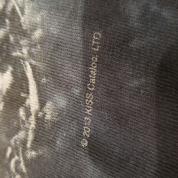 Liquid Blue 'Kiss' Men's T-Shirt Black Blue Medium 2013 UNISEX - Picture 4 of 10